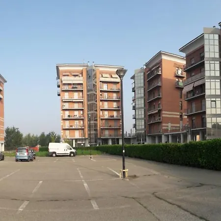 Alex Square Alessandria